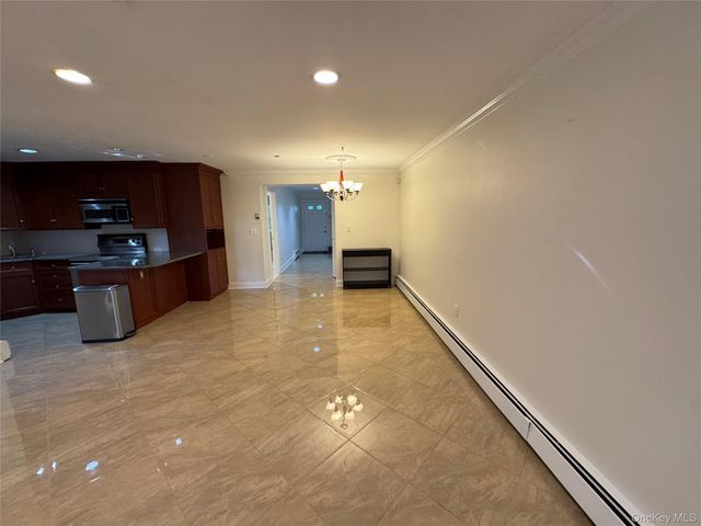 36 Greenridge Avenue 110, White Plains, NY 10605