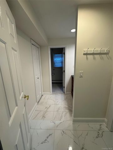 36 Greenridge Avenue 110, White Plains, NY 10605