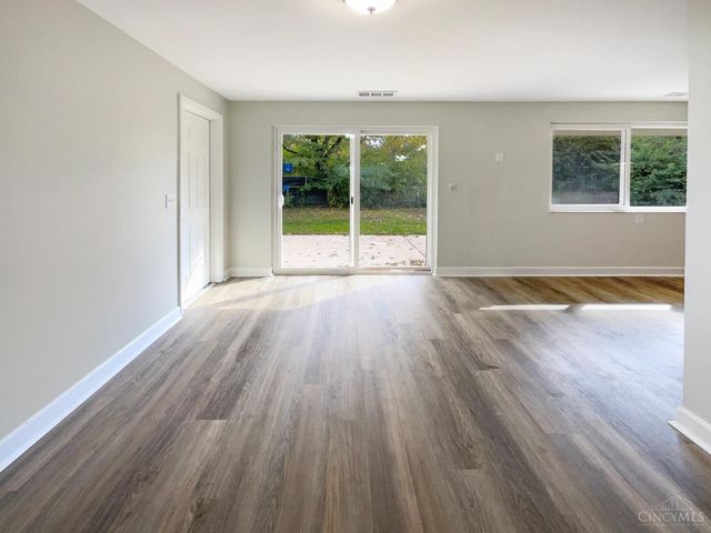 290 Shaker Court, Delhi Twp, OH 45238