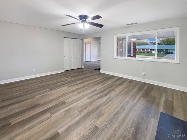 290 Shaker Court, Delhi Twp, OH 45238