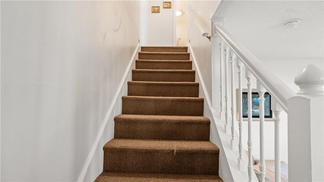 200 Post Road 610, Warwick, RI 02888