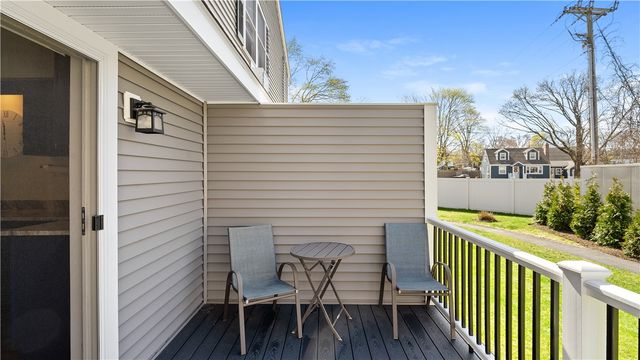 200 Post Road 610, Warwick, RI 02888