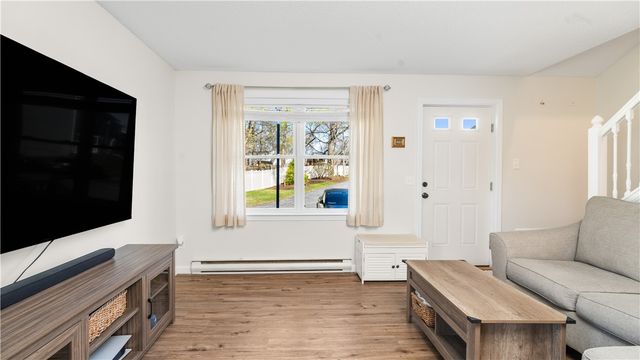 200 Post Road 610, Warwick, RI 02888