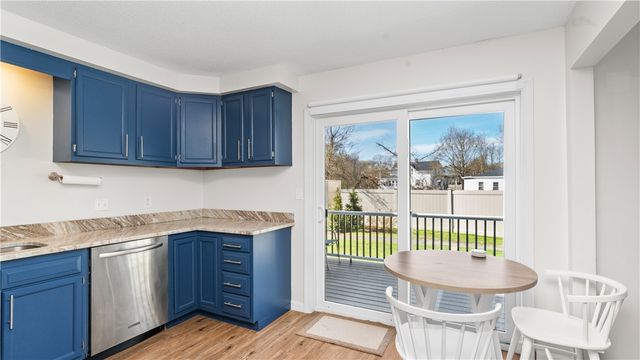 200 Post Road 610, Warwick, RI 02888