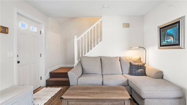 200 Post Road 610, Warwick, RI 02888