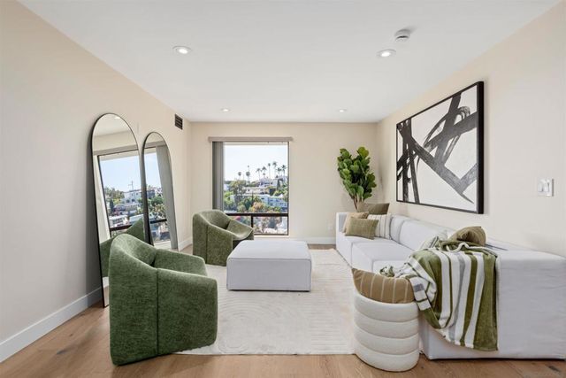 1694 Torrance St, San Diego, CA 92103