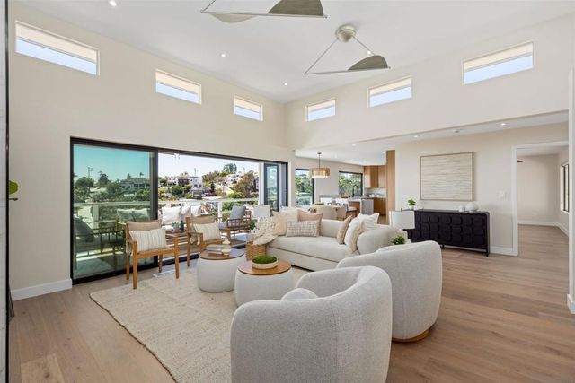 1694 Torrance St, San Diego, CA 92103