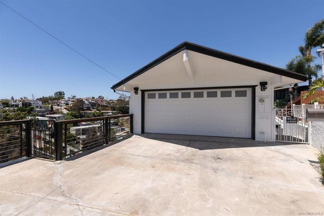 1694 Torrance St, San Diego, CA 92103