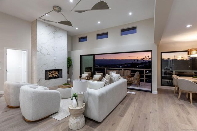 1694 Torrance St, San Diego, CA 92103
