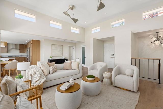 1694 Torrance St, San Diego, CA 92103