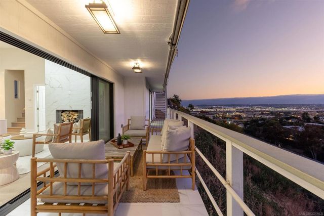 1694 Torrance St, San Diego, CA 92103