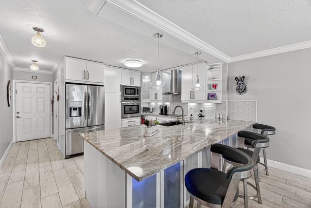 9200 Fairbanks Lane 1, Boca Raton, FL 33496