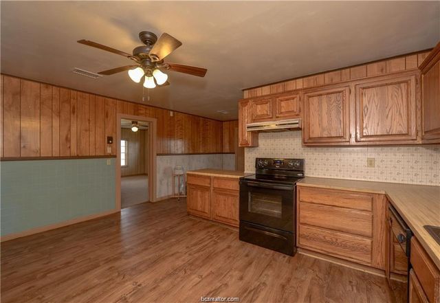 4339 Fm 974, Bryan, TX 77808