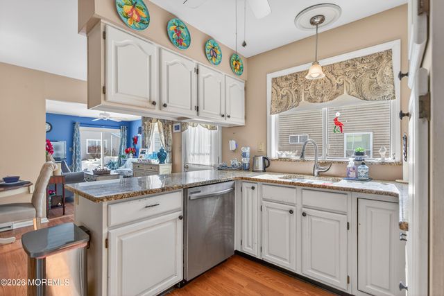 38 Mansfield Avenue, Manchester, NJ 08759