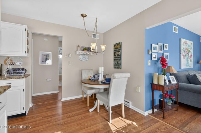 38 Mansfield Avenue, Manchester, NJ 08759