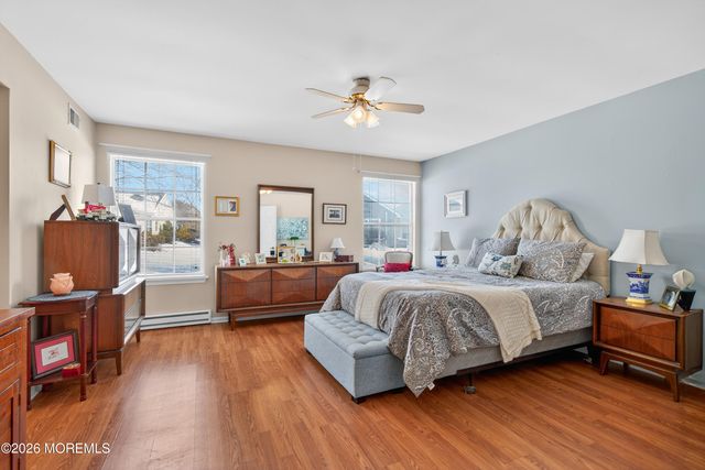 38 Mansfield Avenue, Manchester, NJ 08759