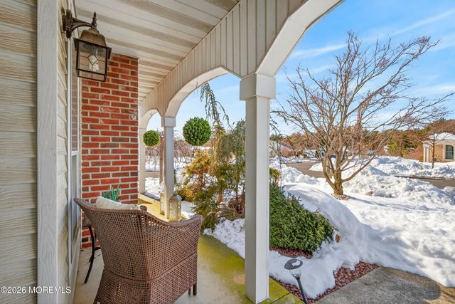 38 Mansfield Avenue, Manchester, NJ 08759