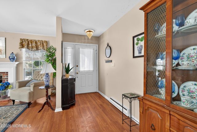 38 Mansfield Avenue, Manchester, NJ 08759