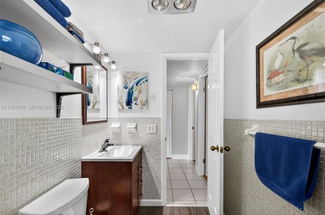 415 NE 2nd St 224, Hallandale Beach, FL 33009