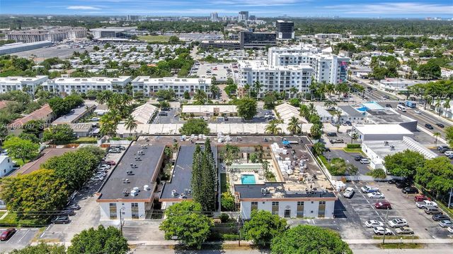 415 NE 2nd St 224, Hallandale Beach, FL 33009