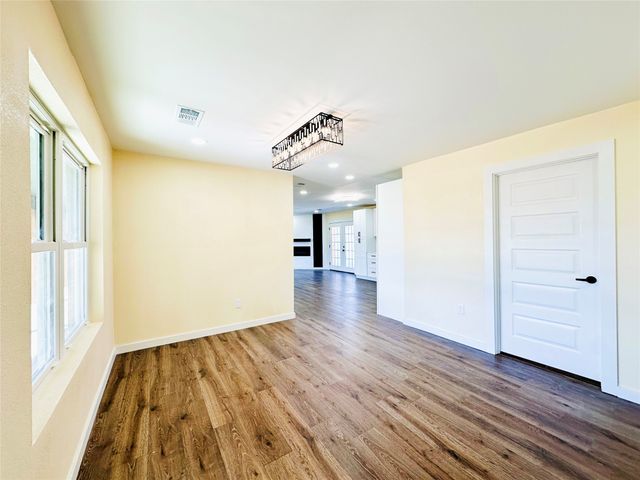 6300 Lumley Road, Mesquite, TX 75181