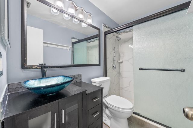 811 Salem Lane, Greenacres, FL 33467