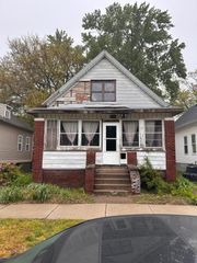 1511 W 10th St., Michigan City, IN 46360