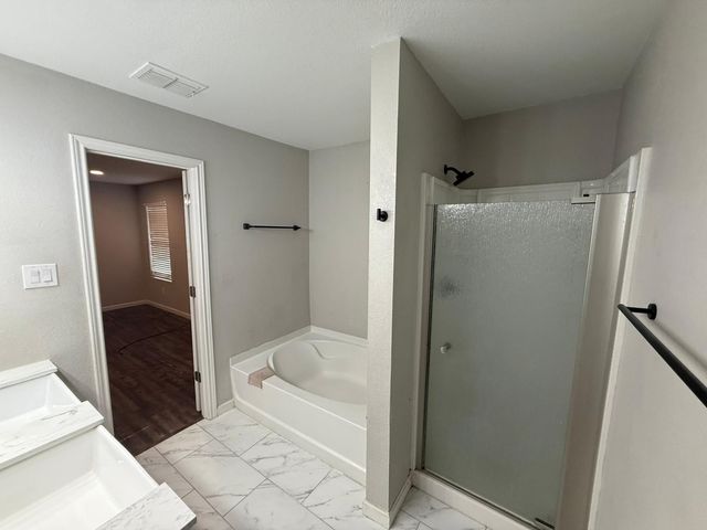 1112 Beaverwood Lane, Crowley, TX 76036