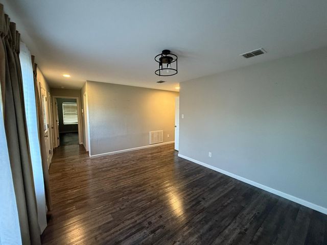 1112 Beaverwood Lane, Crowley, TX 76036