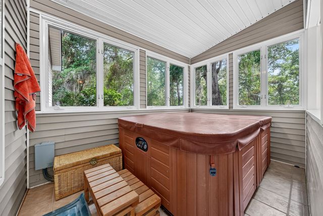 48 Alexander Glennie Dr., Pawleys Island, SC 29585