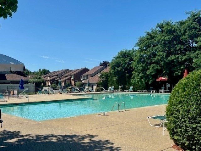 272 Greenbrook Drive 272, Stoughton, MA 02072
