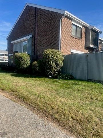 272 Greenbrook Drive 272, Stoughton, MA 02072
