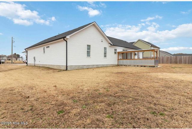 9735 Chapman Road, Bailey, NC 27807