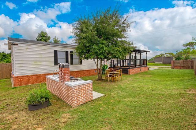 5779 Road 3550, Cleveland, TX 77327