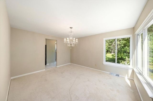 7 Hundred Oaks Ln, Ashland, MA 01721
