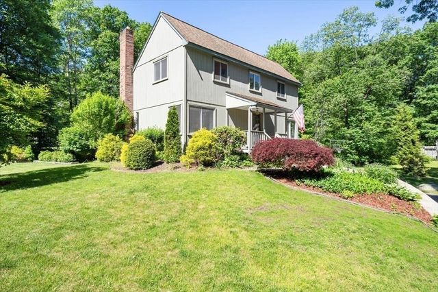 7 Hundred Oaks Ln, Ashland, MA 01721