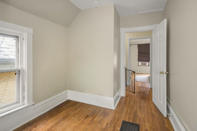 83 King Street E, Saint Paul, MN 55107