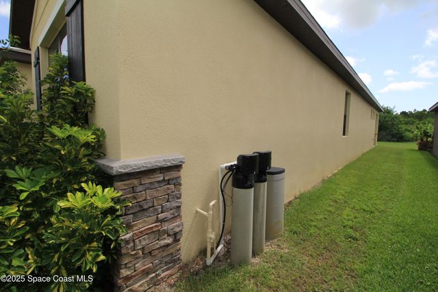 947 Remington Green Drive SE, Palm Bay, FL 32909