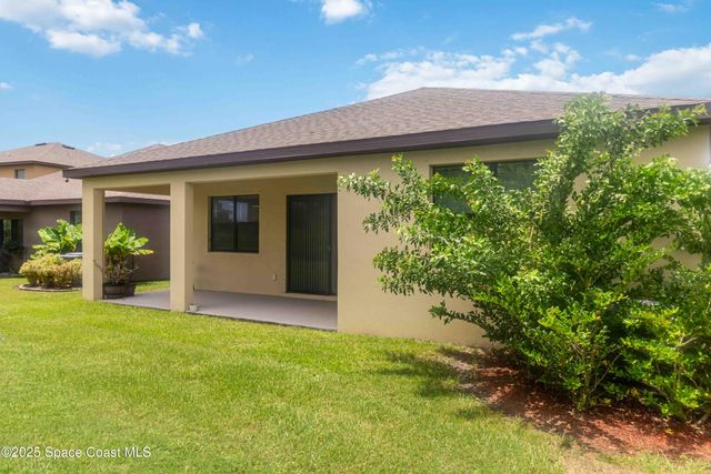 947 Remington Green Drive SE, Palm Bay, FL 32909