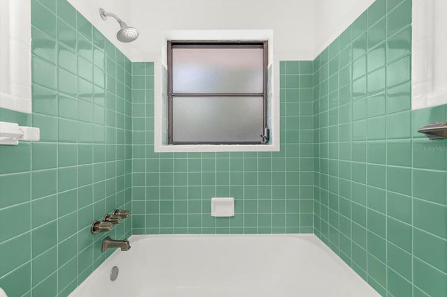 7807 SENRAB DRIVE, Bradenton, FL 34209