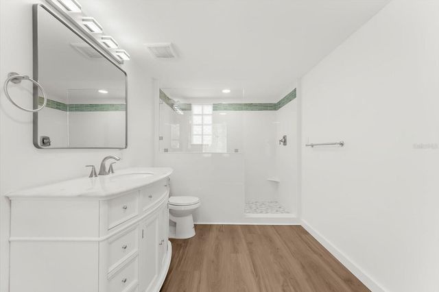 7807 SENRAB DRIVE, Bradenton, FL 34209