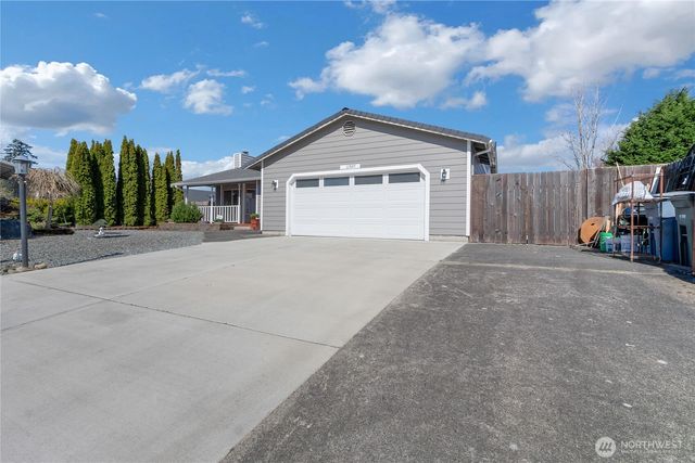 11920 4th Avenue E, Tacoma, WA 98445