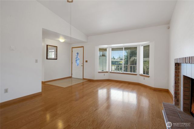 11920 4th Avenue E, Tacoma, WA 98445