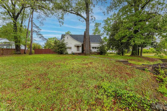 702 E North St, Kilgore, TX 75662