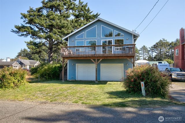 45 S Third Street, Pacific Beach, WA 98571