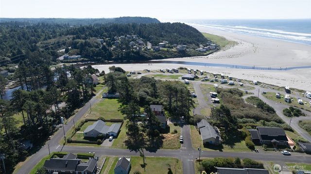 45 S Third Street, Pacific Beach, WA 98571