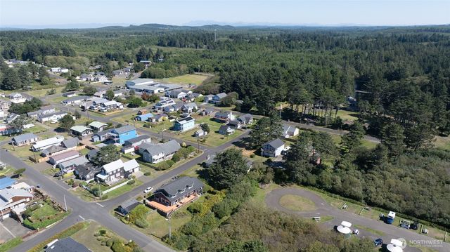 45 S Third Street, Pacific Beach, WA 98571