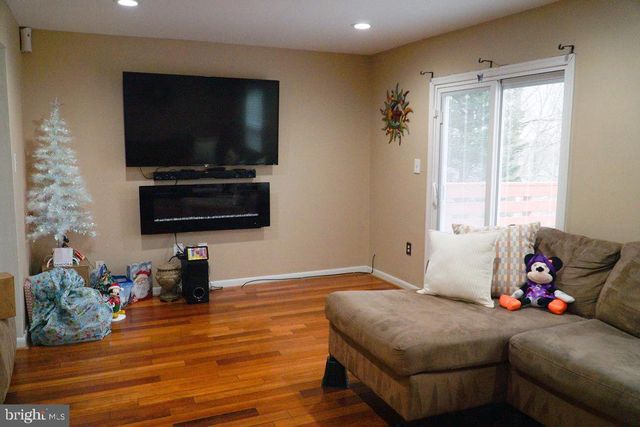 8415 SNOWDEN OAKS PL, Laurel, MD 20708