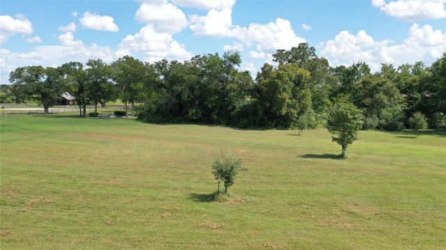 10239 Henley Cove, Iola, TX 77861