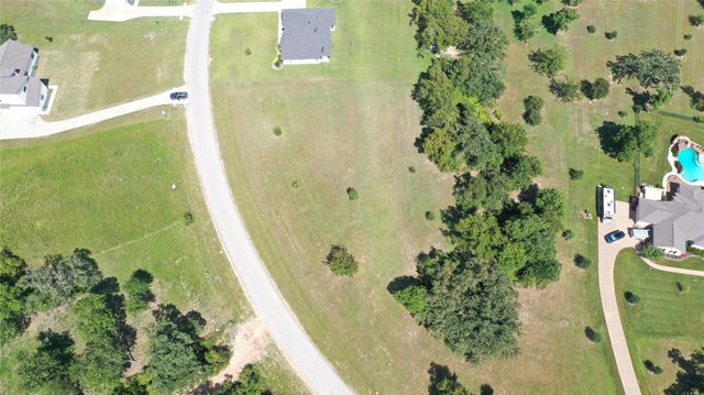 10239 Henley Cove, Iola, TX 77861